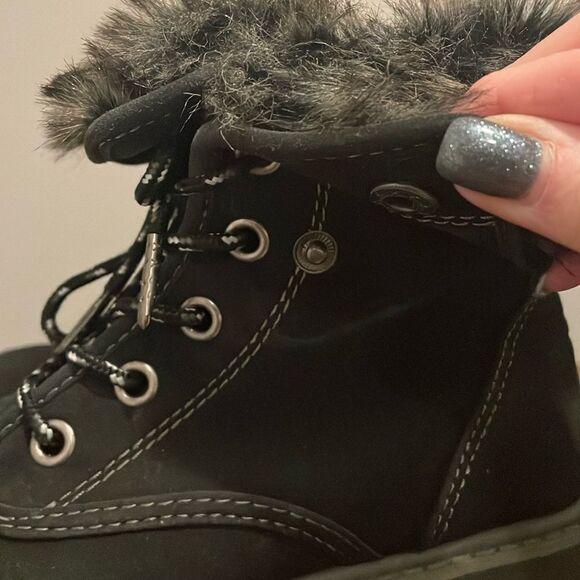 Roxy Tamarac Black Boots with Fur Trim Size 6.5 - Picture 5 of 13